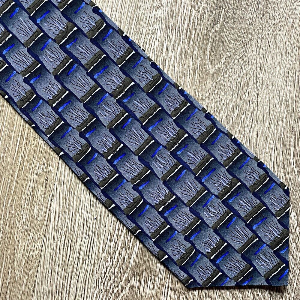 J. Garcia Men’s Woven Silk Tie Blue Gray Black Geometric Pattern One Size